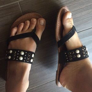 Super cute sandals!!